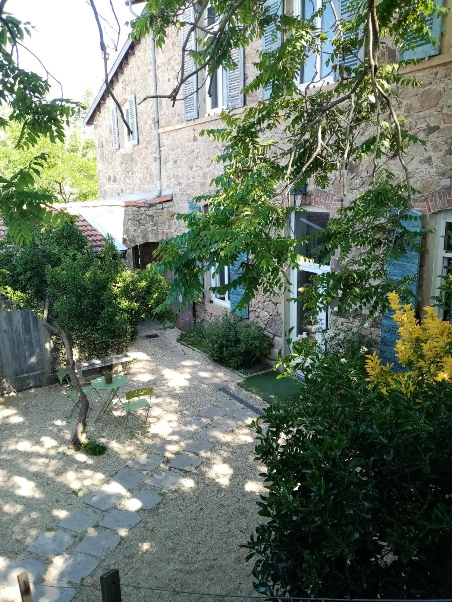 Charmant Gite Avec Parking Gratuit Sur Place. Davézieux Exterior foto